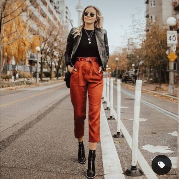 Pants - Cropped pocketed trousers